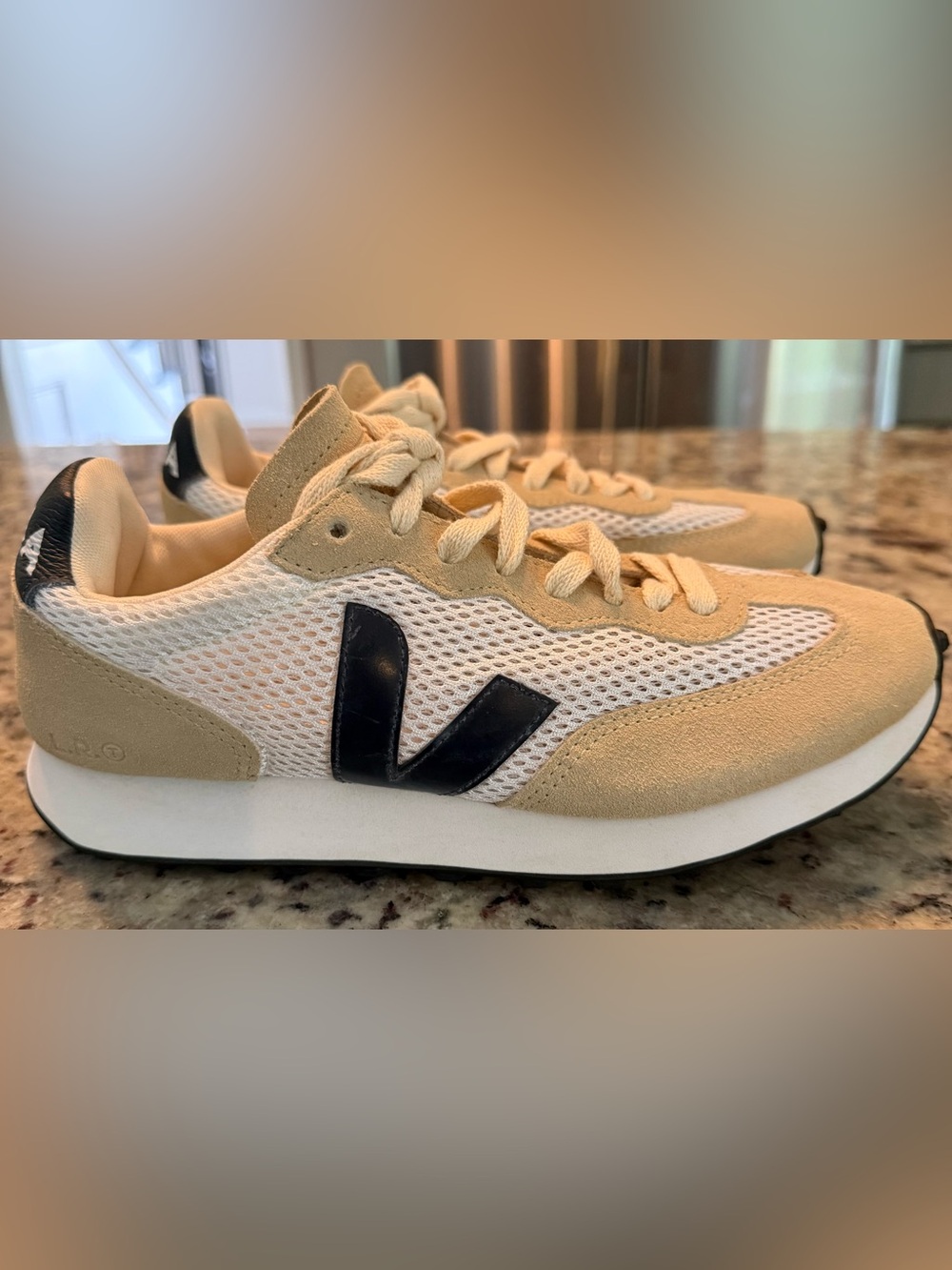 VEJA Rio Branco Women’s US 7 EU 38 Beige White Navy Suede Mesh Sneakers
